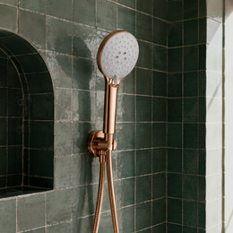 ხელის შხაპი Empolo ვარდისფერ ოქროსფერი M81886RG-Hand Shower — რეალურ ინტერიერში — მშრალი და გამორთული